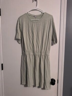 Old Navy Light Sage Green Short Sleeve Elastic Waist Mini Dress